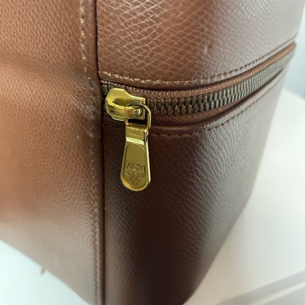 Auth MCM Brown Leather Vanity Bag - Picture 4 of 8